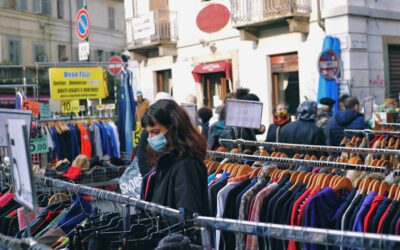La batalla de la moda: ¿Por qué elegir ropa ecológica sobre fast fashion?